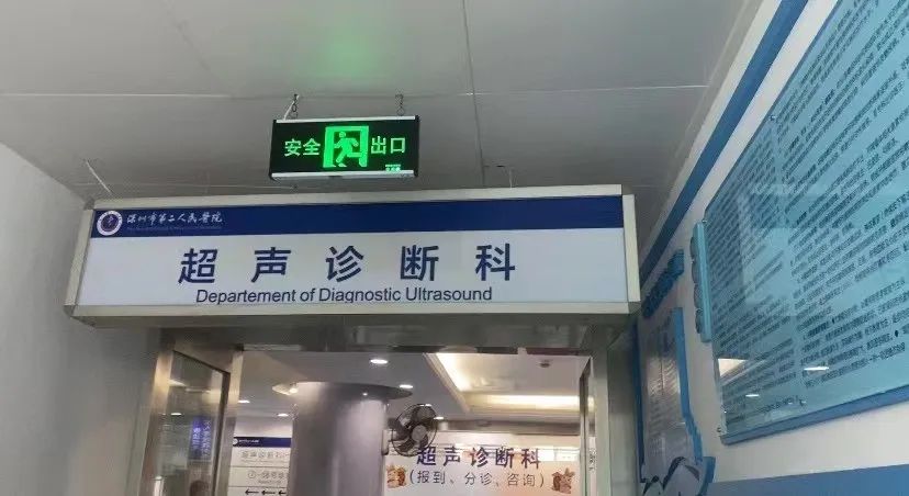 DƬ